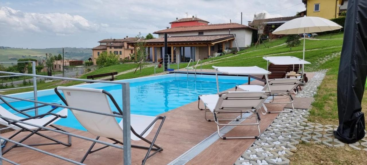 Casa Vacanza Con Piscina,Area Giochi Bambini. Santa Maria della Versa Eksteriør bilde